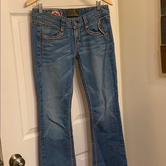 Jeans - Picture 3 of 5